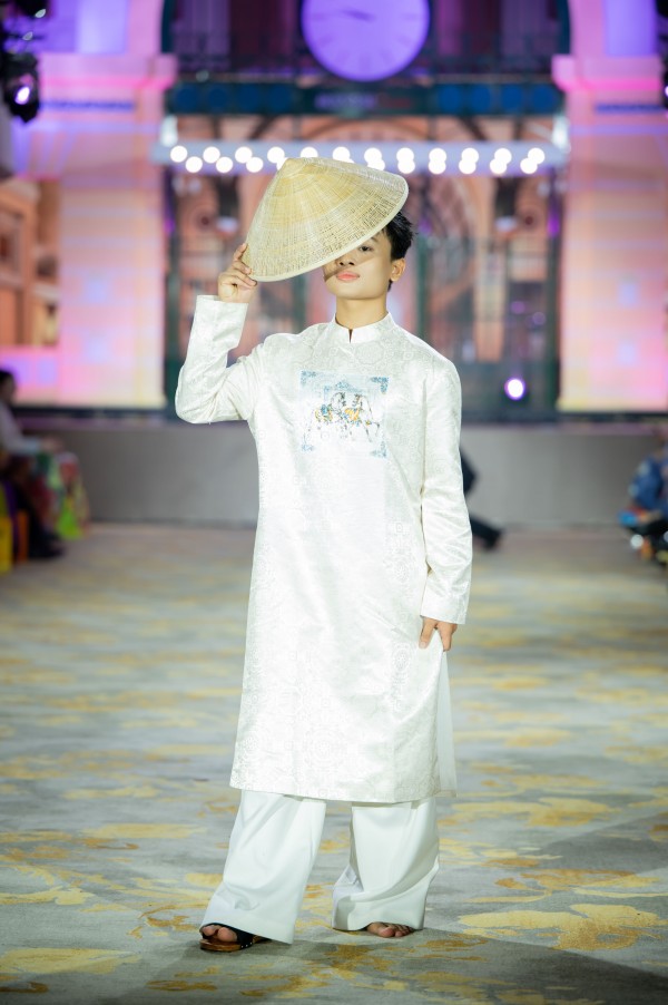 36 mẫu nhí catwalk du thuyền bùng nổ Cosmo The Show 2025 6ce4f242d33fbfe1132a089f6de5a192 36 mẫu nhí catwalk du thuyền bùng nổ Cosmo The Show 2025