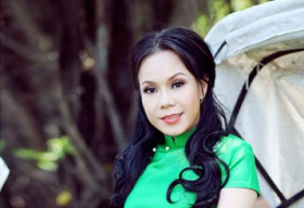 Việt Hương: “Tôi chưa bao giờ buồn vì chân ngắn”