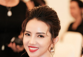 Doanh nhân Thu Trâm quyến rũ tại họp báo cuộc thi Hoa hậu Doanh Nhân Việt Kiều Toàn Cầu
