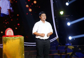 Nguyễn Công Huy – Chàng học sinh ‘giật’ 150 triệu từ Trấn Thành gây ấn tượng tại Én Vàng Học Đường 2019