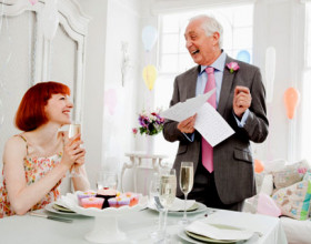 ‘Gối chăn’ với người lệch tuổi