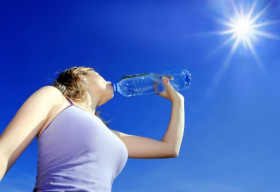 Uống nước lọc để giảm cân