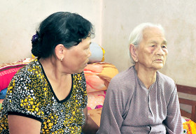 Cụ bà hơn trăm tuổi bắt cướp