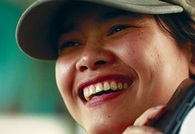 Nguyễn Thị Thắm và đoàn ‘di gan’ chuyển giới