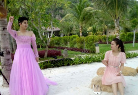 Nhật Kim Anh được ông xã mặc váy cưới cầu hôn