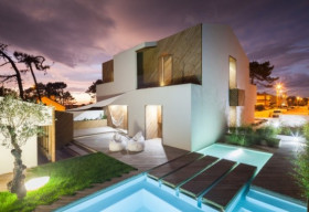 10 thiết kế bể bơi trong nhà khiến ai cũng phải ước ao