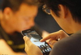 Smartphone gây ra ‘chiến tranh lạnh’ tại châu Á