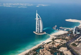 Bữa tối tại khách sạn siêu sang Burj Al Arab