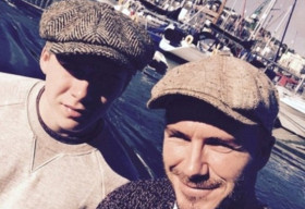 Brooklyn Beckham càng lớn càng giống bố