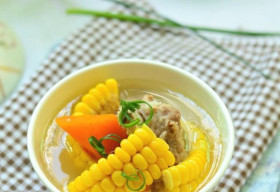 Canh ngô hầm xương – món ăn dân dã ngày hè