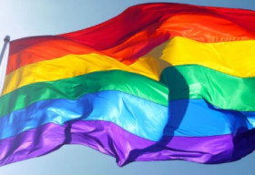 Phong trào thay ảnh ủng hộ cộng đông LGBT: Adua hay đồng tình?