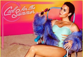 Demi Lovato chụp ảnh bìa sexy cho single mới