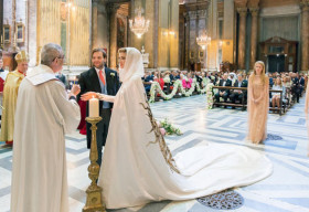 Đám cưới 240 tỷ đồng của người thừa kế tập đoàn dầu mỏ