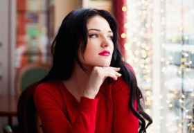 Đàn bà hơn nhau không phải ở tấm chồng mà là bản lĩnh dám cầm dám bỏ