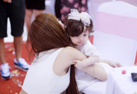 Elly Trần lên tiếng vì những đồn đoán về cha bé Cadie