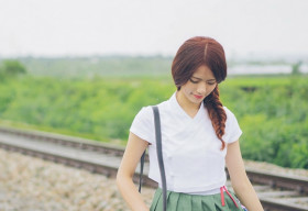 Giới trẻ Hàn đồng loạt lăng xê hanbok cách điệu thành “hot trend”