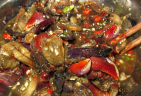 Thưởng thức mắm ba khía ở Rạch Gốc