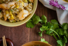 Cơm rang tôm trứng siêu tốc cho bữa sáng ngon miệng