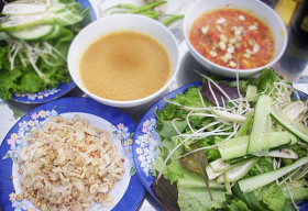 Hấp dẫn với gỏi cá Đà Nẵng