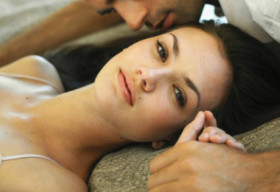 5 dấu hiệu vợ bạn giả vờ ‘lên đỉnh’