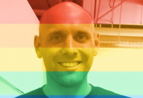 Ai là người đứng sau trào lưu “lục sắc” trên Facebook thời gian qua?