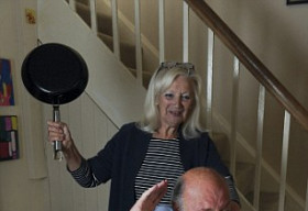 10 Bí quyết sống chung với “sư tử Hà Đông” của cụ ông 75 tuổi