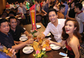 Hoàng Thùy Linh, Phan Anh, VJ Nam Hee tham dự  #FreshCelebrations của Budweiser