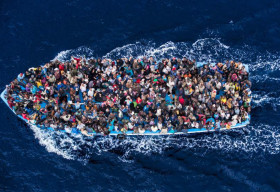 Tỷ phú Ai Cập Naguib Sawir mua 2 hòn đảo cho người dân tị nạn