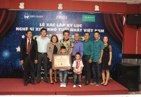 Người Hùng Tí Hon lập kỷ lục nghệ sĩ xiếc nhỏ tuổi nhất Việt Nam