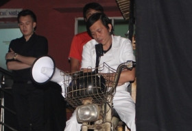 Hoài Linh mệt đến ngủ gật khi đang tổng duyệt liveshow