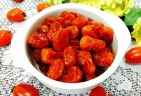 Mứt cà chua bi ngon lạ ngày tết