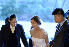 Đám cưới Hwang Jung Eum: Cô dâu lộng lẫy và dàn khách mời đình đám