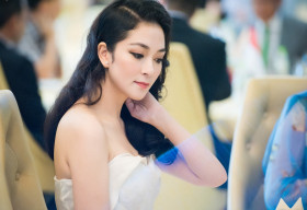 Nguyễn Thị Huyền đẹp rạng rỡ trong trang phục NTK Hoàng Hải