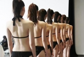 Showgirl – Nghề khoe thân lắm thị phị