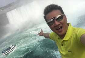 Mr Đàm vừa lưu diễn Canada vừa lên ý tưởng cho liveshow khủng