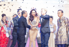 Mrs Kim Nguyễn được bình chọn là Hoa Hậu Quý Bà Châu Á 2016