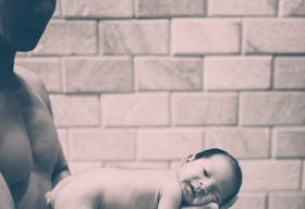 Vợ chồng Lý Hải khoe ảnh ngộ nghĩnh của quý tử thứ hai