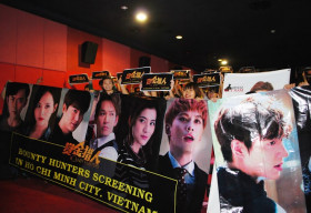 Fan Lee Min Ho, Đường Yên, Chung Hán Lương rầm rộ đi xem Thợ săn tiền thưởng