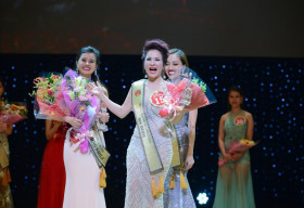 Lê Thanh Thúy bất ngờ đăng quang Hoa hậu Doanh Nhân Người Việt Châu Á 2016