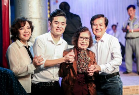 Hoài Anh Kiệt làm ấm lòng nghệ sĩ lão thành mùa Trung Thu