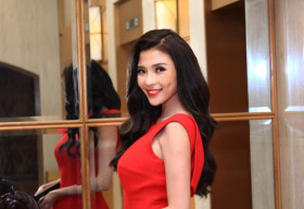 Thúy Diễm: Sexy, quyến rũ để Lương Thế Thành hãnh diện
