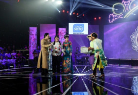 Đường đến danh ca vọng cổ: Kim Tử Long ăn chuối chiên chiêu mộ thí sinh