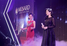 Hồng Nhung, Lệ Quyên bất ngờ đọ giọng trên sân khấu