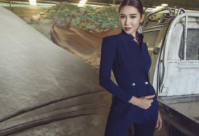 Thúy Ngân bất ngờ hóa quý cô quyền lực