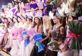 Hoa hậu Jenny Mai Hoàng tự hào về thí sinh Việt Nam Phạm Thiên Trang