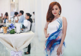 ‘Bà Tưng’ Lê Thị Huyền Anh sang trọng trên thảm đỏ thời trang