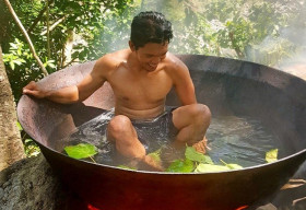 Đến Philippines trải nghiệm cảm giác tắm trong nồi nước đun sôi