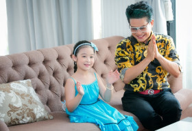 ‘Tiểu mỹ nhân’ Bảo Ngọc ‘bái’ Thanh Bạch làm thầy, học nghề MC
