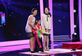 ‘Ca nương nhỏ tuổi nhất Việt Nam’ khiến Mỹ Linh, Trấn Thành ‘choáng toàn tập’