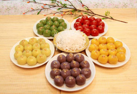 Bánh trôi ngũ sắc đón tết Hàn Thực